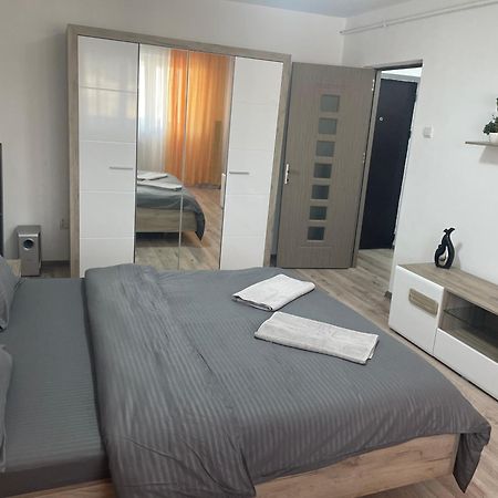 Maria Central Studio Ramnicu Valcea Ngoại thất bức ảnh